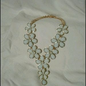 Beautiful Flower Necklace